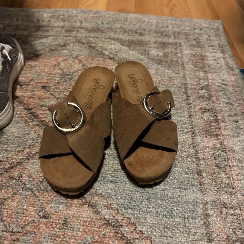 Sandals NWOT